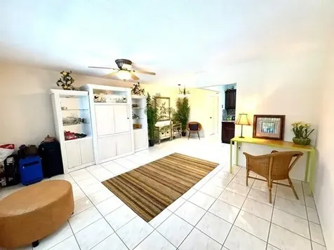 12 Windsor A West Palm Beach FL 33417