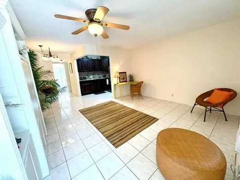 12 Windsor A West Palm Beach FL 33417