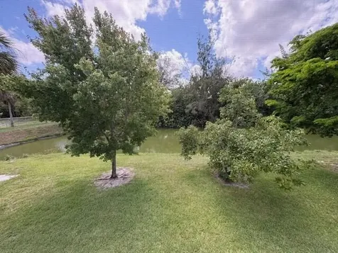 12 Windsor A West Palm Beach FL 33417