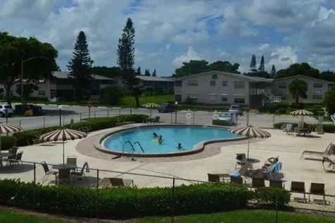 12 Windsor A West Palm Beach FL 33417