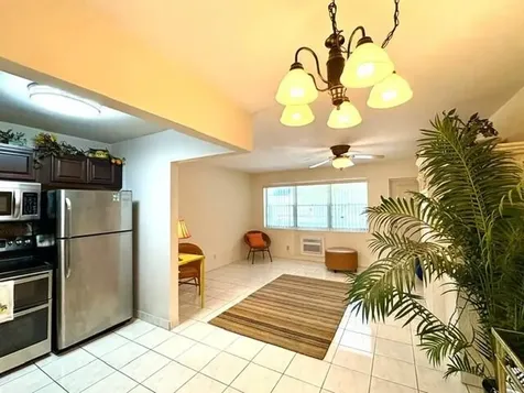 12 Windsor A West Palm Beach FL 33417