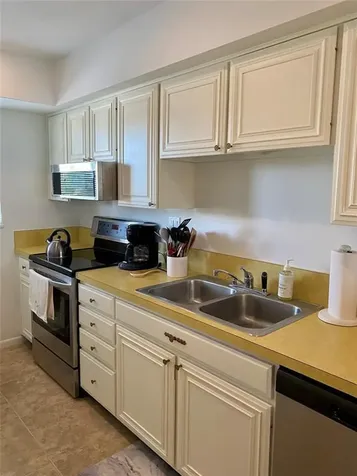 175 SE Saint Lucie Boulevard Stuart FL 34996