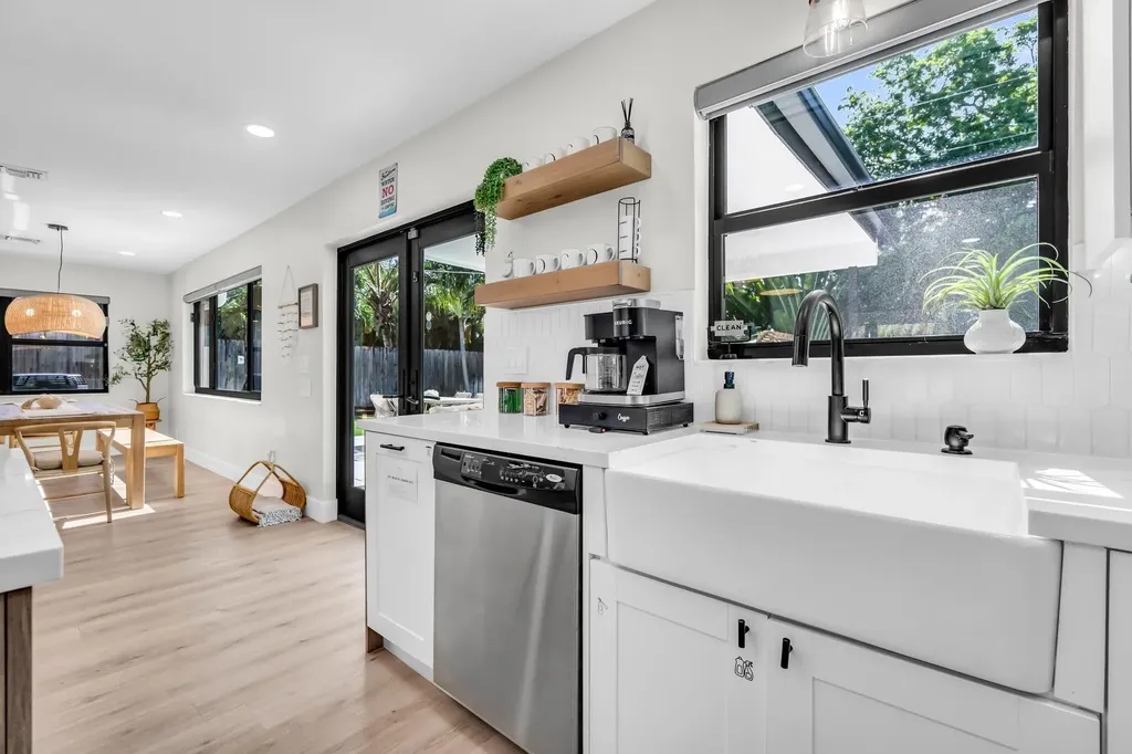 300 SE 8th Avenue Deerfield Beach FL 33441