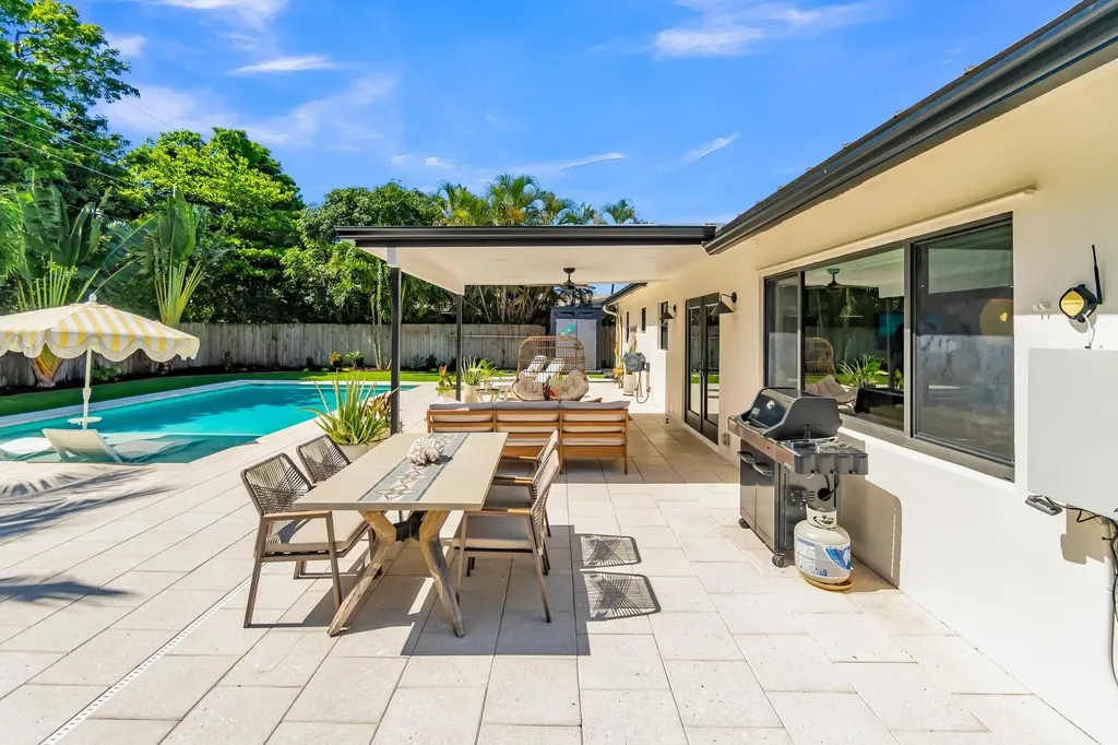 300 SE 8th Avenue Deerfield Beach FL 33441