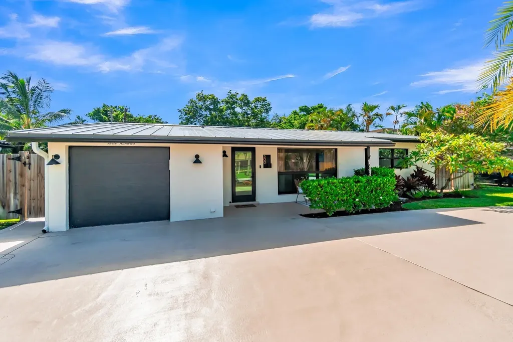 300 SE 8th Avenue Deerfield Beach FL 33441