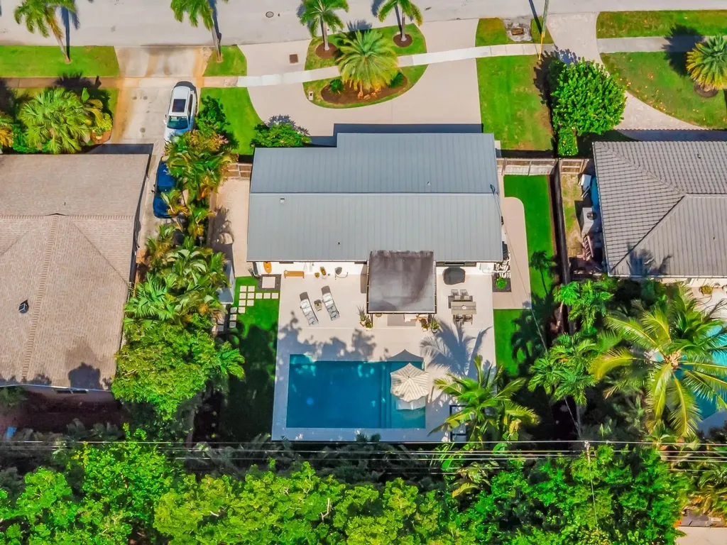 300 SE 8th Avenue Deerfield Beach FL 33441