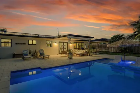 300 SE 8th Avenue Deerfield Beach FL 33441