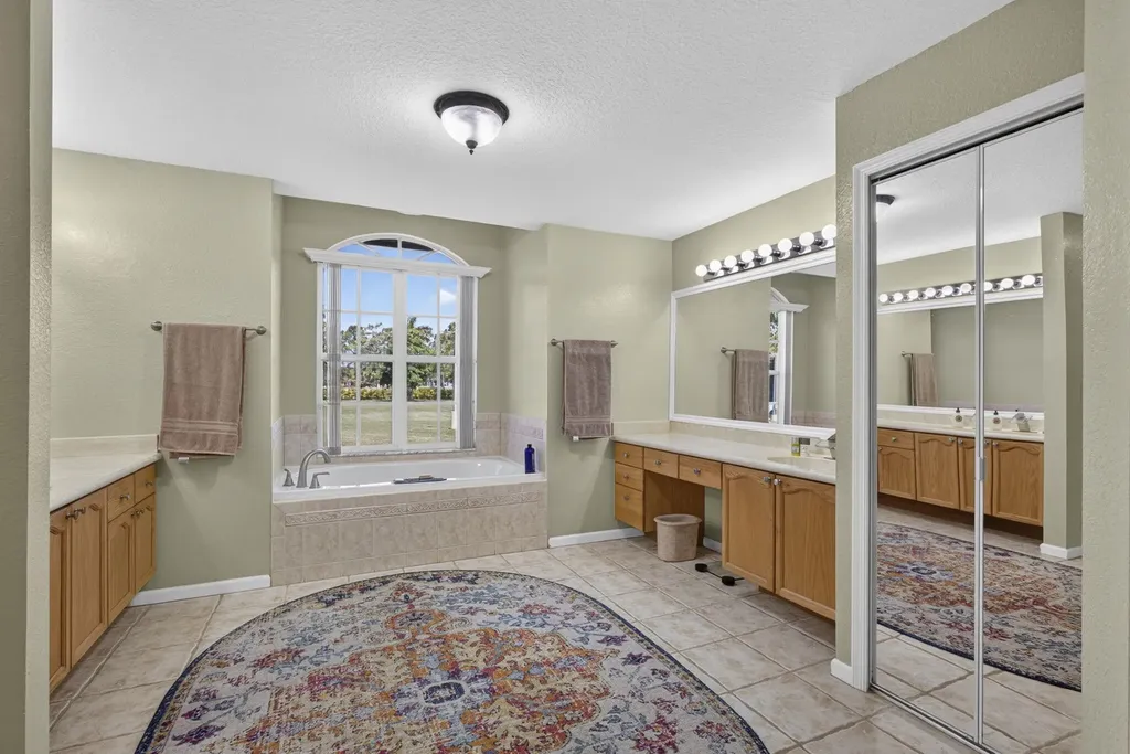 2564 Deer Run Trail Loxahatchee FL 33470