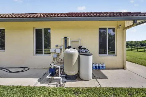 2564 Deer Run Trail Loxahatchee FL 33470
