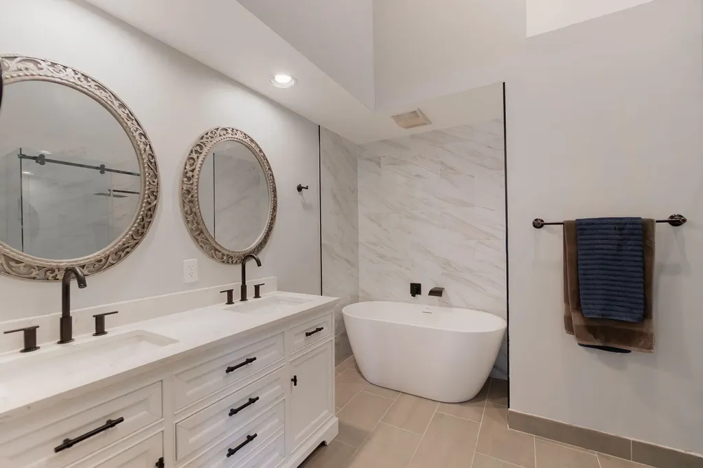 18404 Vía Di Regina Boca Raton FL 33496