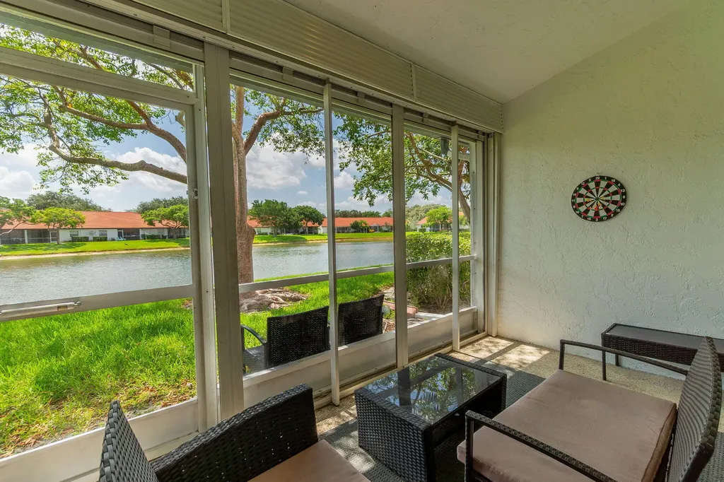 18404 Vía Di Regina Boca Raton FL 33496