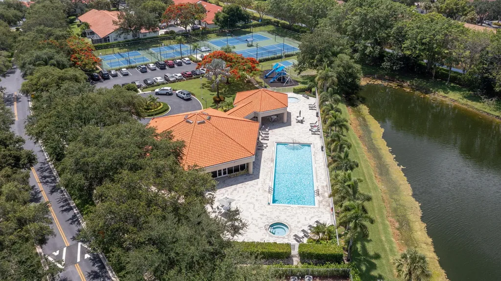 18404 Vía Di Regina Boca Raton FL 33496