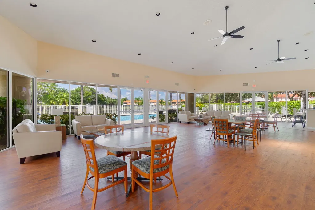 18404 Vía Di Regina Boca Raton FL 33496