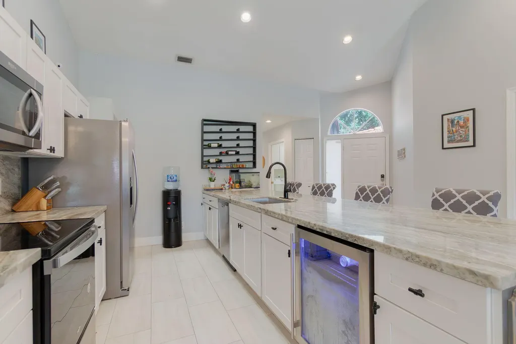 18404 Vía Di Regina Boca Raton FL 33496