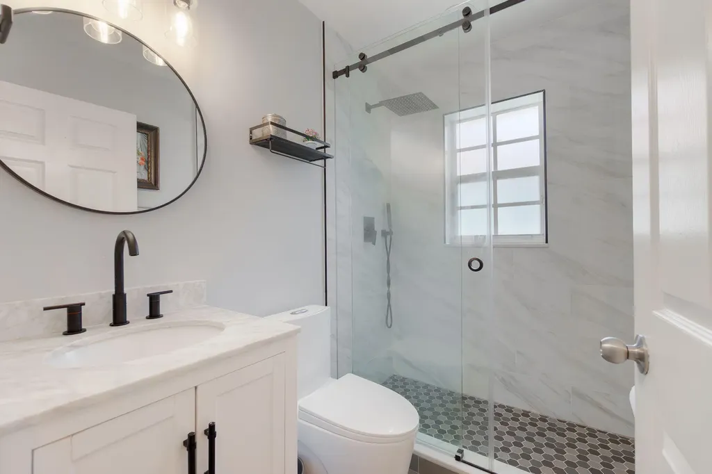 18404 Vía Di Regina Boca Raton FL 33496