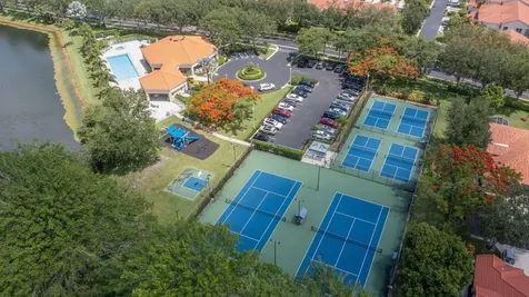 18404 Vía Di Regina Boca Raton FL 33496