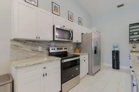 18404 Vía Di Regina Boca Raton FL 33496