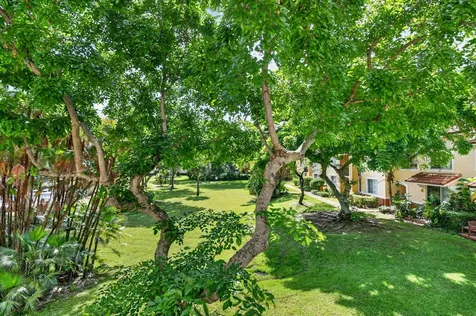 107 Yacht Club Way Hypoluxo FL 33462