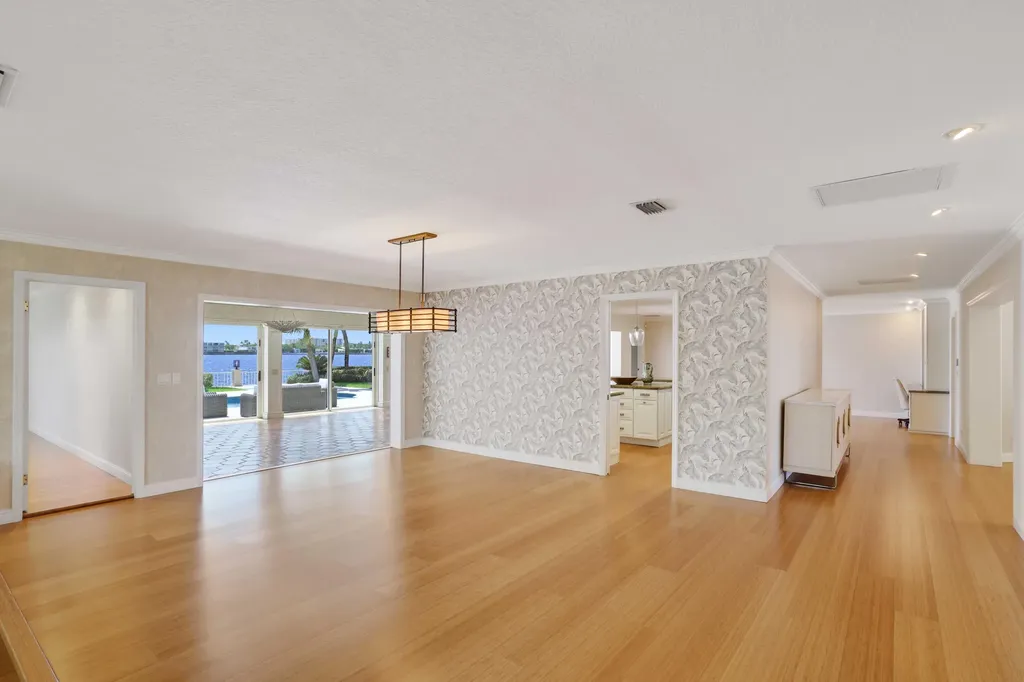 2204 Notre Dame Drive Lake Worth Beach FL 33460