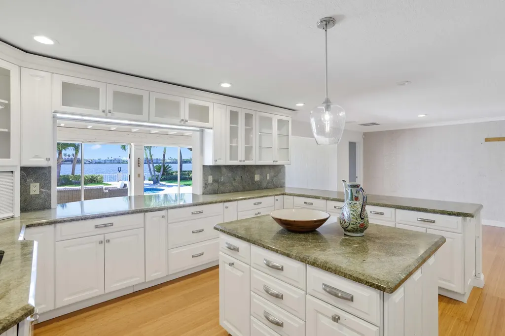 2204 Notre Dame Drive Lake Worth Beach FL 33460