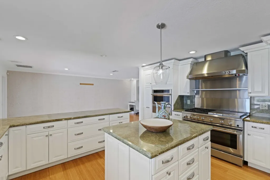 2204 Notre Dame Drive Lake Worth Beach FL 33460
