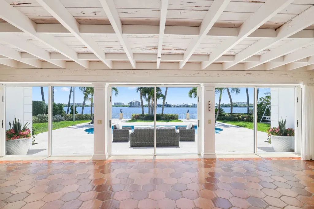 2204 Notre Dame Drive Lake Worth Beach FL 33460