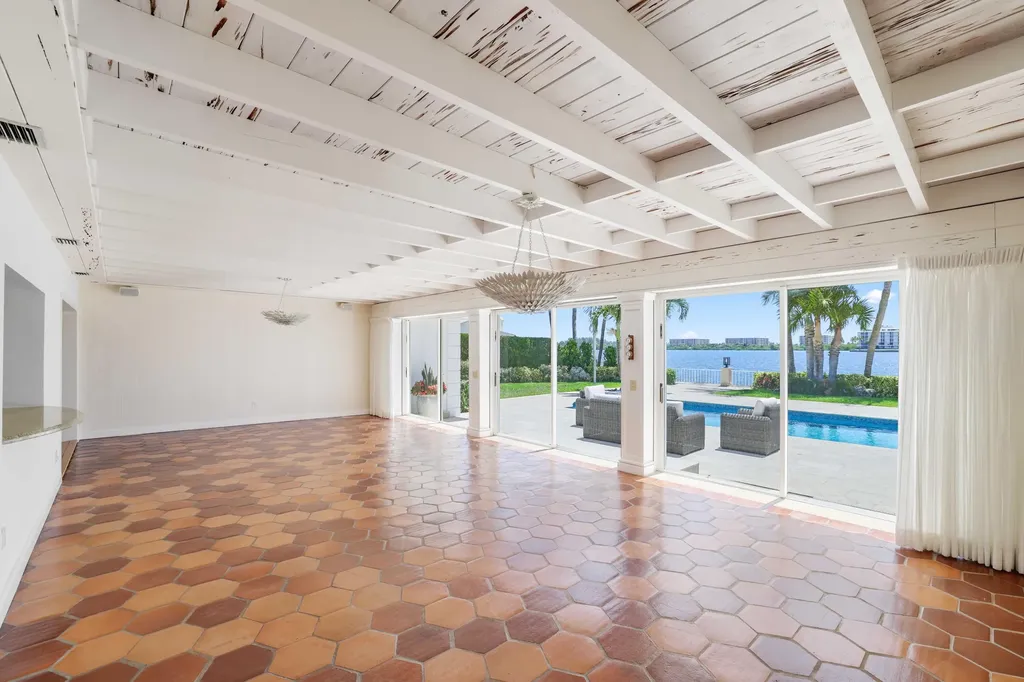 2204 Notre Dame Drive Lake Worth Beach FL 33460