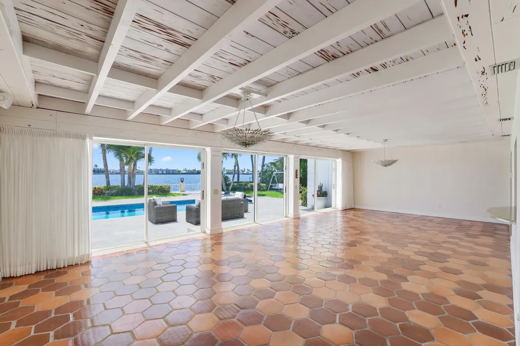 2204 Notre Dame Drive Lake Worth Beach FL 33460