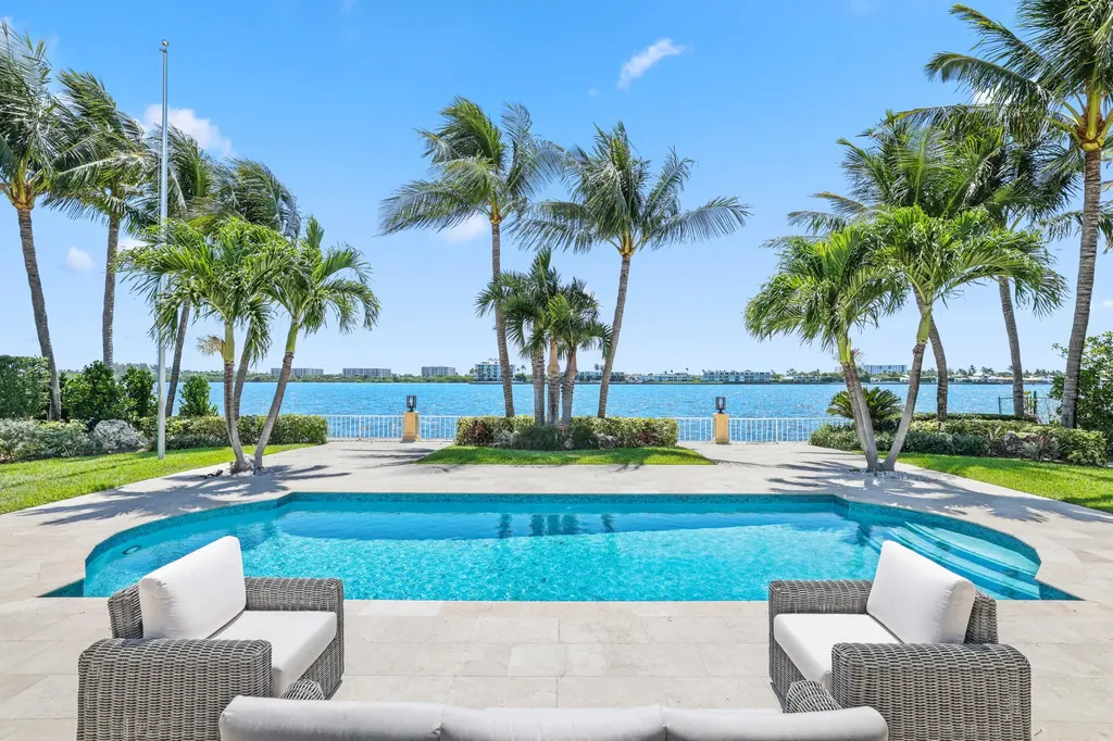 2204 Notre Dame Drive Lake Worth Beach FL 33460