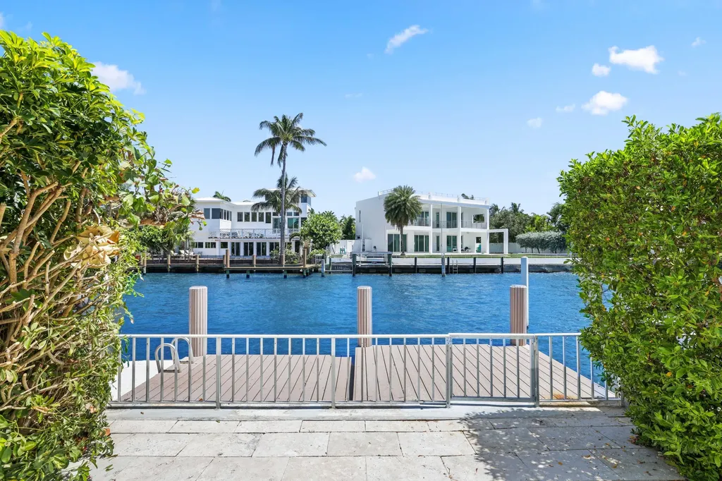 2204 Notre Dame Drive Lake Worth Beach FL 33460