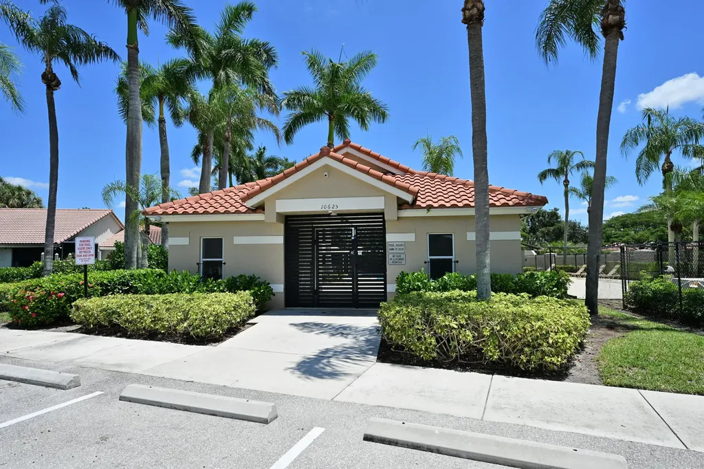 10651 Buttonwood Lake Drive Boca Raton FL 33498
