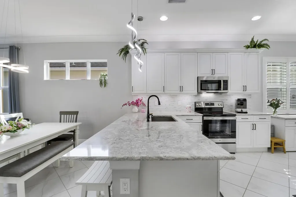 25020 SW Alberti Way Port St Lucie FL 34986