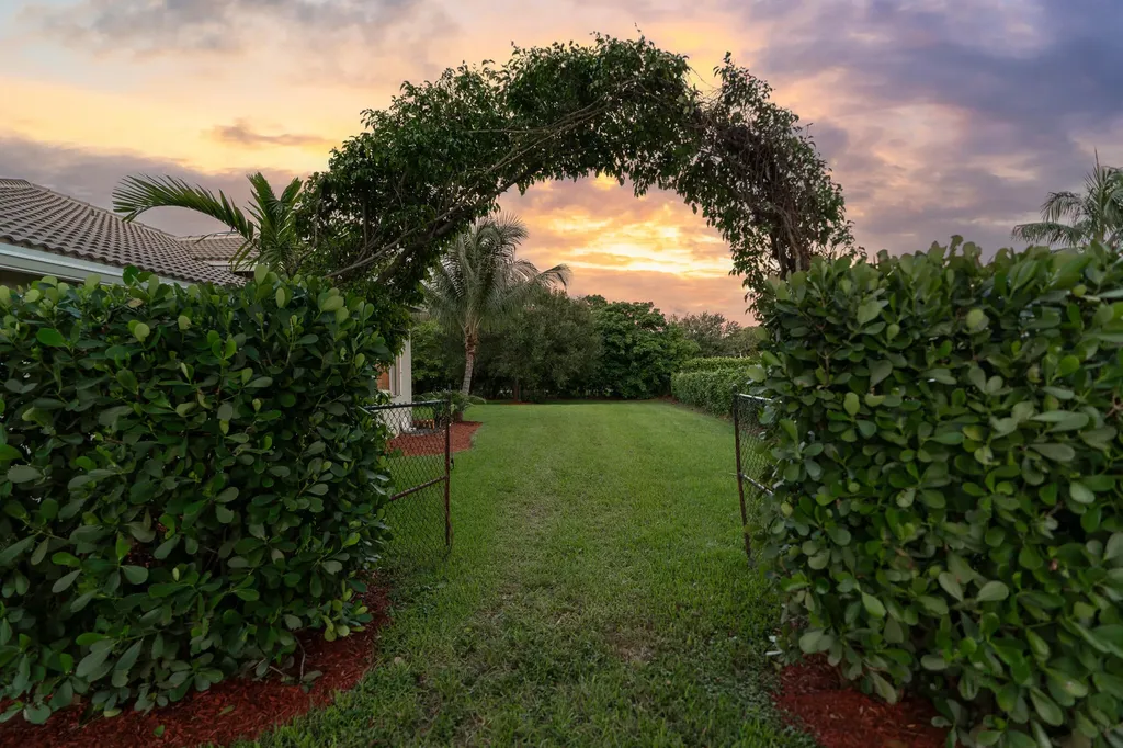 2960 SW 139th Terrace Davie FL 33330