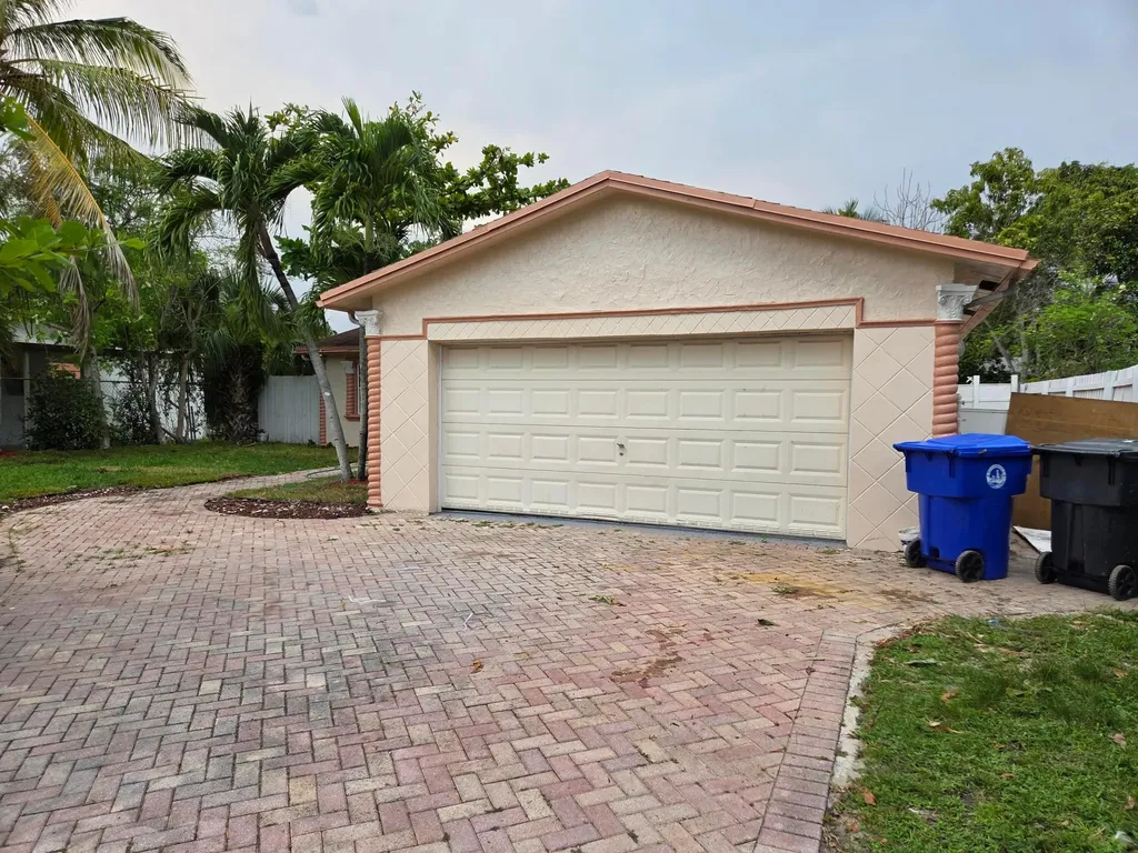 7601 Kimberly Boulevard North Lauderdale FL 33068