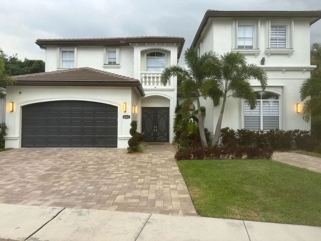 6862 Houlton Circle Lake Worth FL 33467