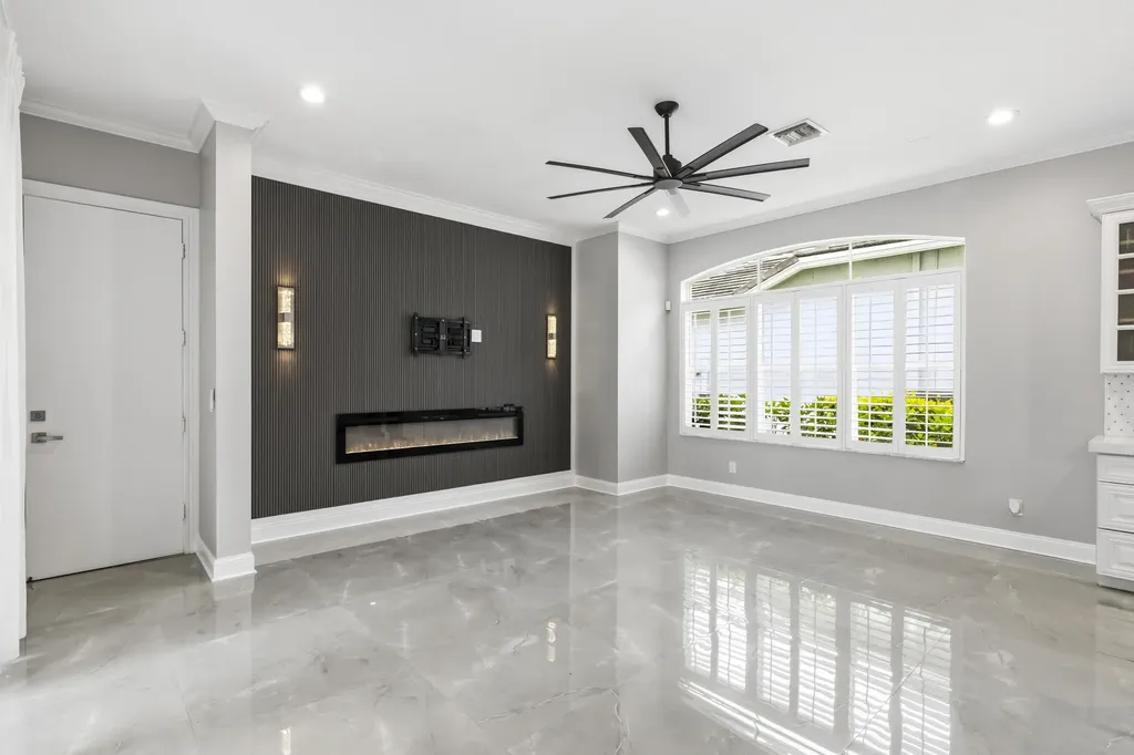 6862 Houlton Circle Lake Worth FL 33467