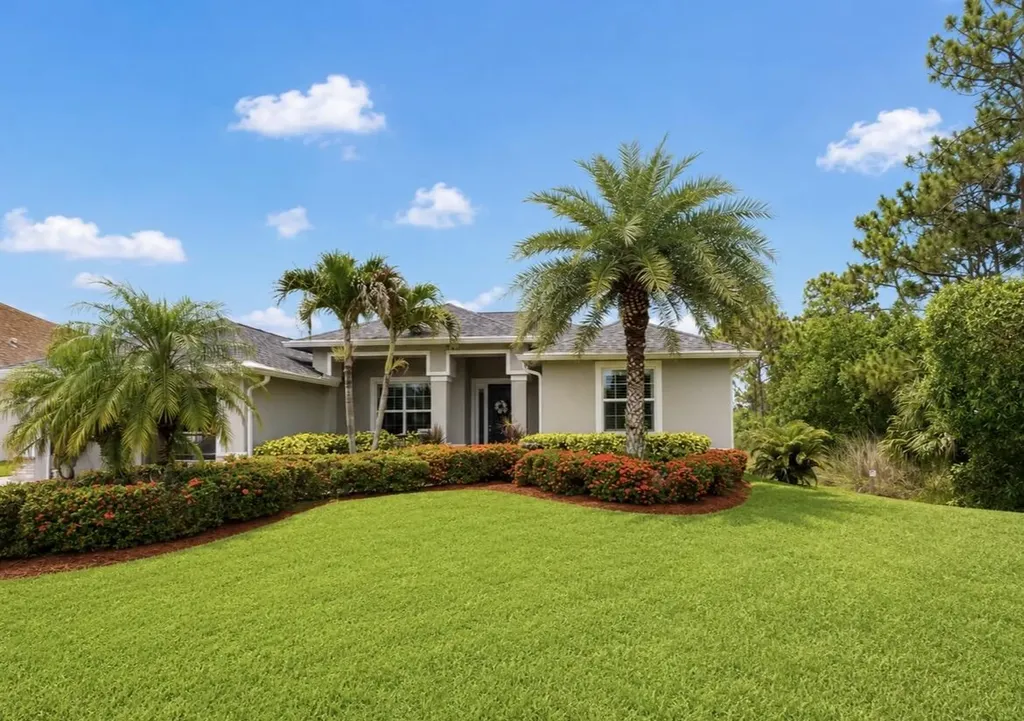 367 SW Vista Lake Drive Port St Lucie FL 34953