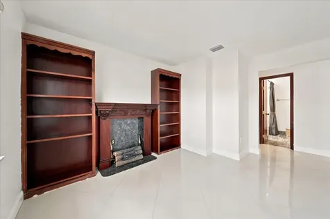20009 NW 66th Place Hialeah FL 33015