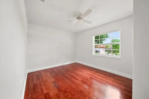 20009 NW 66th Place Hialeah FL 33015