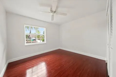 20009 NW 66th Place Hialeah FL 33015