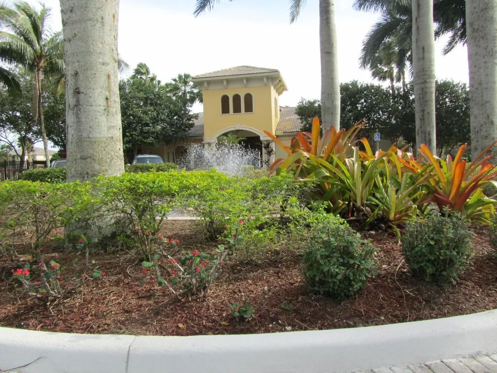 700 S Crestwood Court S Royal Palm Beach FL 33411