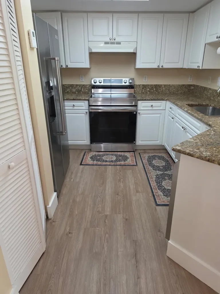 700 S Crestwood Court S Royal Palm Beach FL 33411