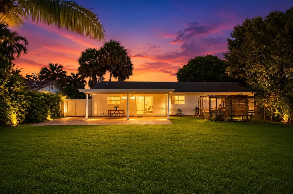 583 NW 12th Terrace Boca Raton FL 33486