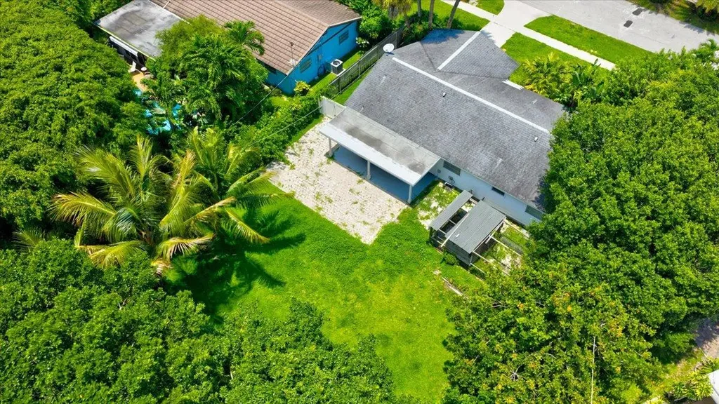583 NW 12th Terrace Boca Raton FL 33486