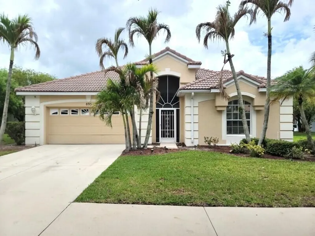 895 SW Lake Charles Circle Port St Lucie FL 34986