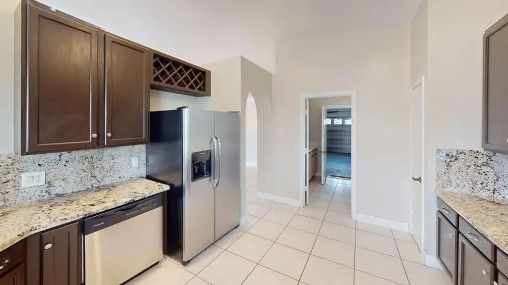 895 SW Lake Charles Circle Port St Lucie FL 34986