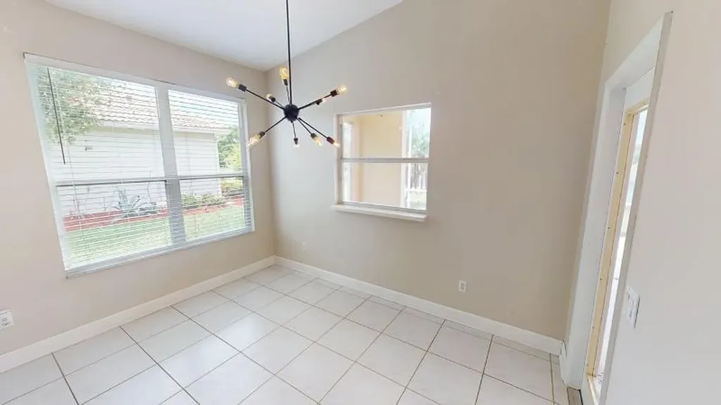 895 SW Lake Charles Circle Port St Lucie FL 34986