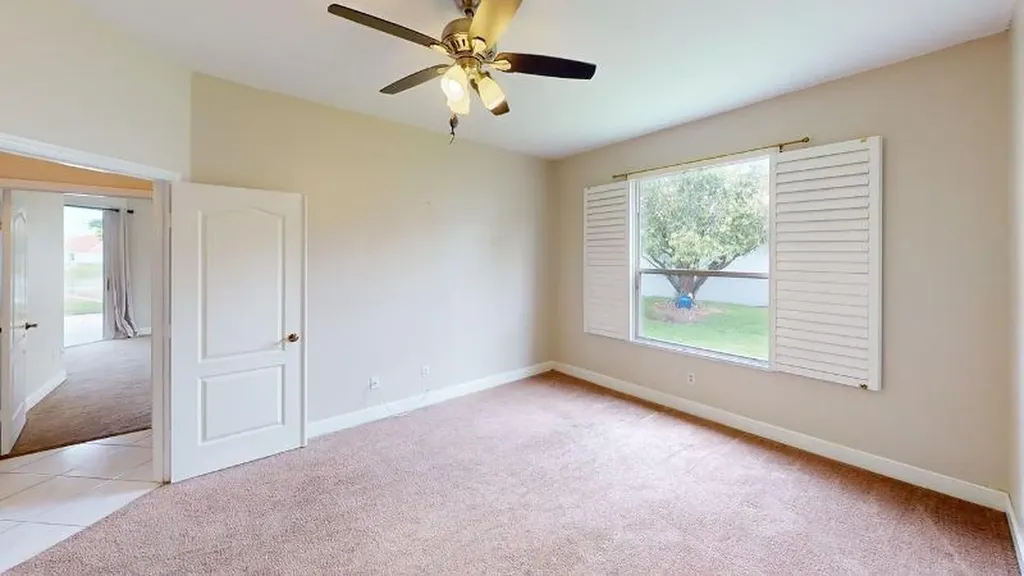 895 SW Lake Charles Circle Port St Lucie FL 34986