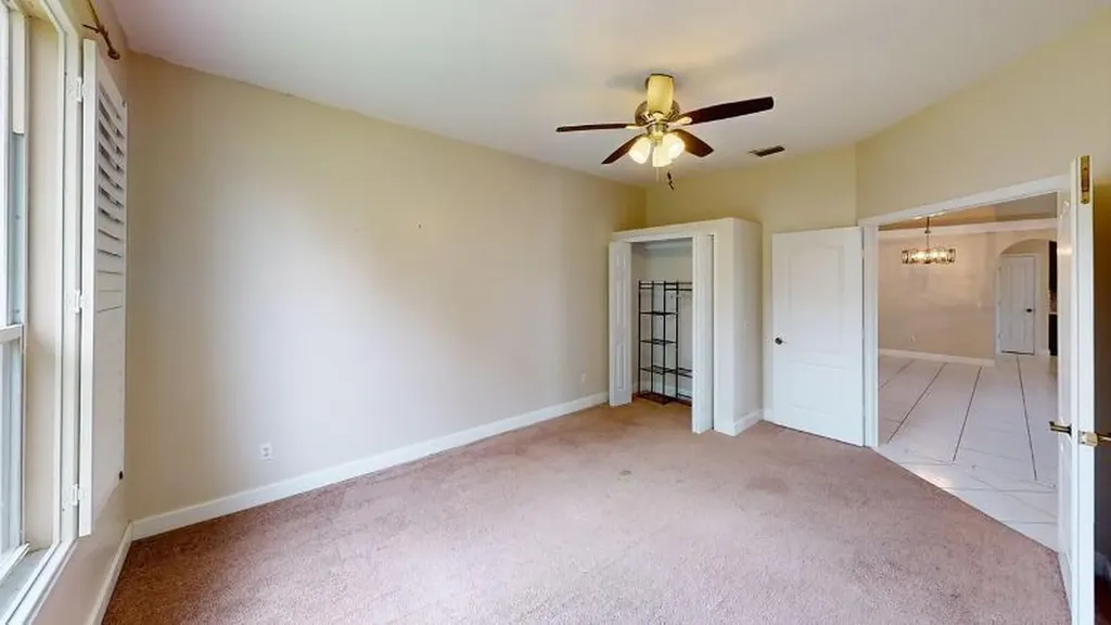 895 SW Lake Charles Circle Port St Lucie FL 34986