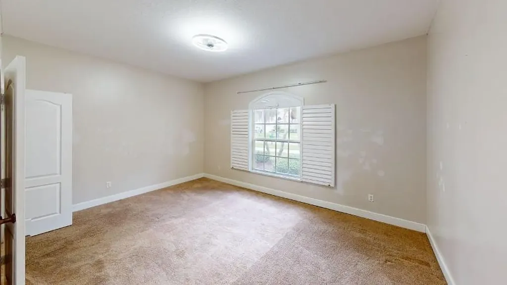 895 SW Lake Charles Circle Port St Lucie FL 34986